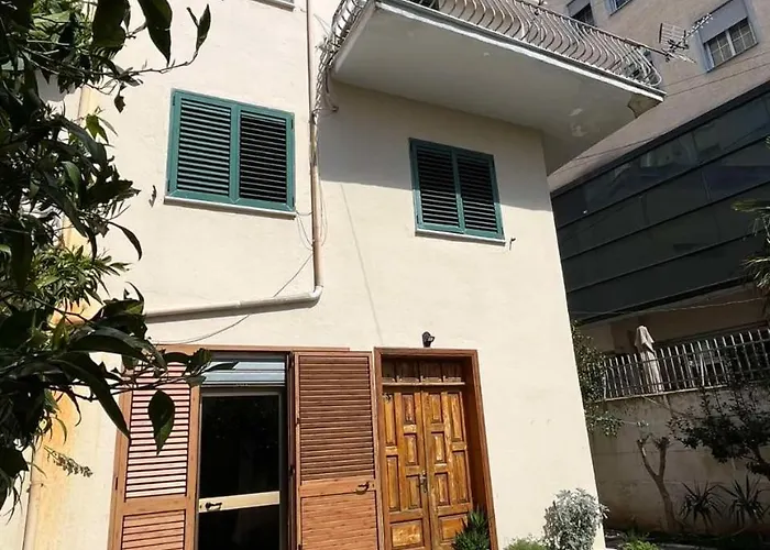 Niko Apartment